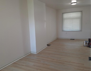 632 Ontario Street - Photo Thumbnail 2