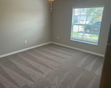 15420 Miller Creek Drive - Photo Thumbnail 12