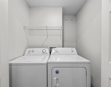 8013 N Alaska Street - Photo Thumbnail 21