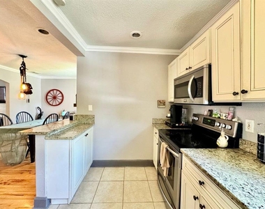 4904 N Highland Avenue - Photo Thumbnail 11