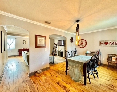 4904 N Highland Avenue - Photo Thumbnail 7