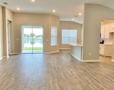 33879 Astoria Cir - Photo Thumbnail 13