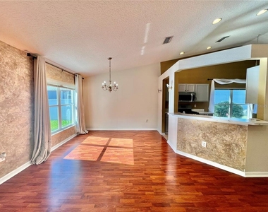 30728 Iverson Drive - Photo Thumbnail 5