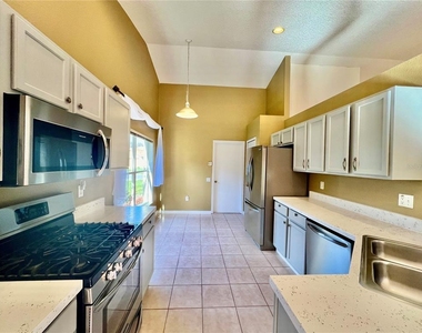 30728 Iverson Drive - Photo Thumbnail 8