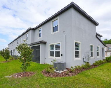 10059 Trumpet Honeysuckle Way - Photo Thumbnail 4