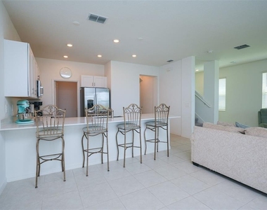 10059 Trumpet Honeysuckle Way - Photo Thumbnail 15