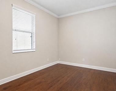 12394 Tibbetts Street - Photo Thumbnail 8