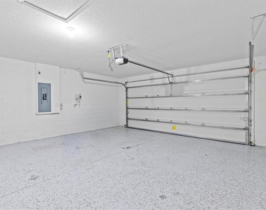 9972 Mesic Woods Avenue - Photo Thumbnail 8