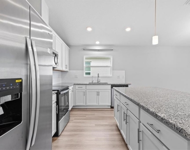 9972 Mesic Woods Avenue - Photo Thumbnail 36