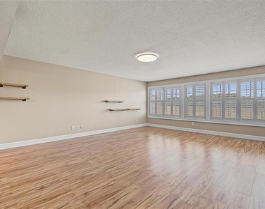 1626 Lago Vista Boulevard - Photo Thumbnail 27