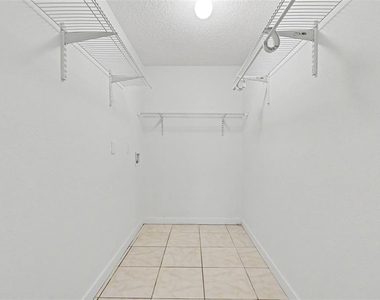 4805 Alt 19 - Photo Thumbnail 9