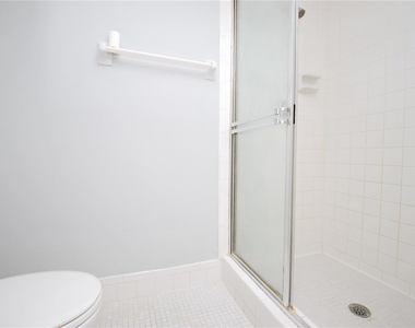 104 Nina Way - Photo Thumbnail 13