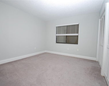 104 Nina Way - Photo Thumbnail 15