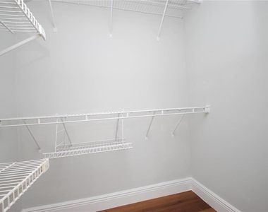 104 Nina Way - Photo Thumbnail 14