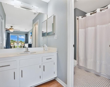 435 Hunter Circle - Photo Thumbnail 20