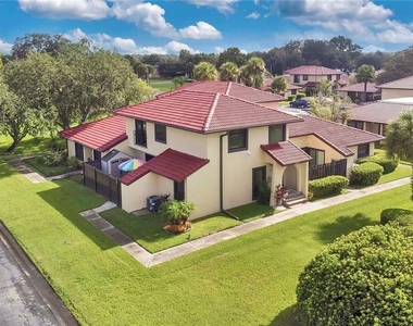 435 Hunter Circle - Photo Thumbnail 28