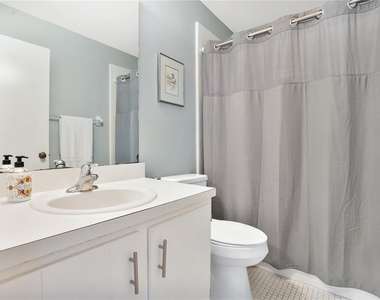 435 Hunter Circle - Photo Thumbnail 22