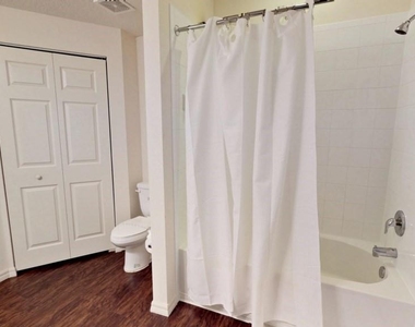 3203 Gold Lane - Photo Thumbnail 14