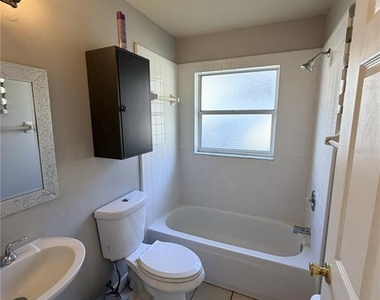 11862 Hullbridge Court - Photo Thumbnail 11