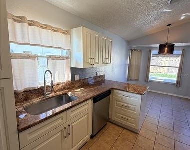 11862 Hullbridge Court - Photo Thumbnail 5