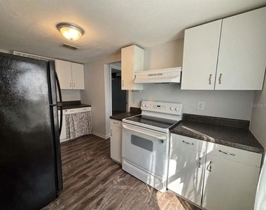 2505 Golfview Street - Photo Thumbnail 12
