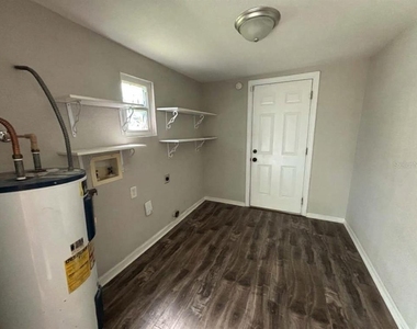 2505 Golfview Street - Photo Thumbnail 14