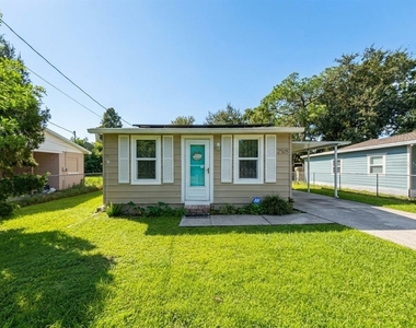 2505 Golfview Street - Photo Thumbnail 2