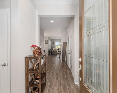5247 Nw 34th Street - Photo Thumbnail 7