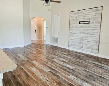465 Bellissimo Place - Photo Thumbnail 28