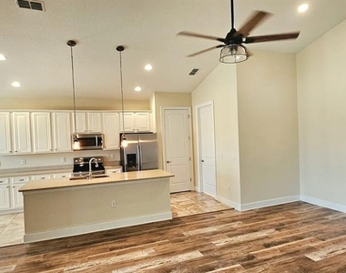 465 Bellissimo Place - Photo Thumbnail 26