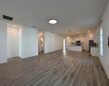 6969 Arnoldson Street - Photo Thumbnail 12