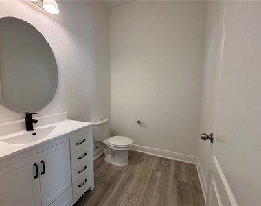 6969 Arnoldson Street - Photo Thumbnail 20