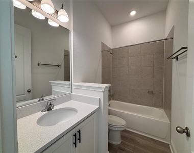 6969 Arnoldson Street - Photo Thumbnail 6
