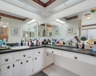 918 Dundee Circle - Photo Thumbnail 24