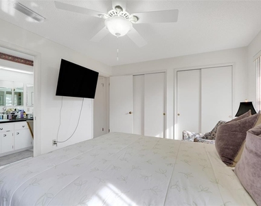 918 Dundee Circle - Photo Thumbnail 22