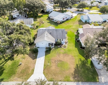 918 Dundee Circle - Photo Thumbnail 7