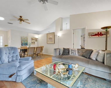 918 Dundee Circle - Photo Thumbnail 12