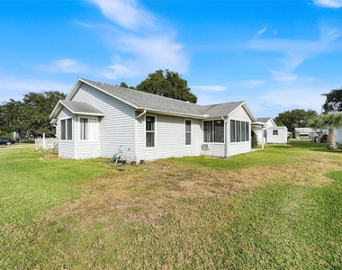 918 Dundee Circle - Photo Thumbnail 34