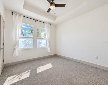 724 Ellwood Avenue - Photo Thumbnail 8