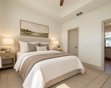 724 Ellwood Avenue - Photo Thumbnail 9