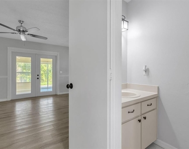 2037 Waterleaf Street - Photo Thumbnail 9