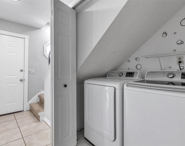 2037 Waterleaf Street - Photo Thumbnail 32