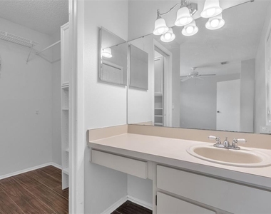 2037 Waterleaf Street - Photo Thumbnail 31