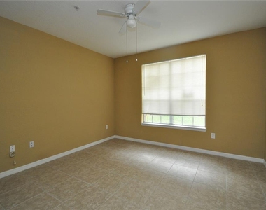 864 Grand Regency Point - Photo Thumbnail 5