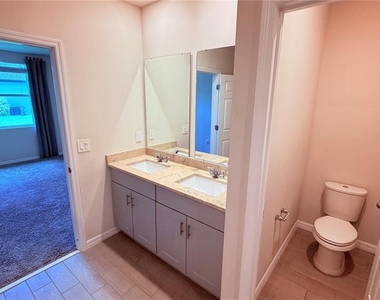 702 Alta Vista Court - Photo Thumbnail 18