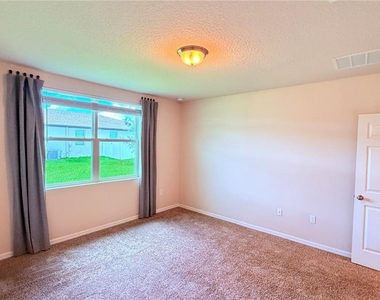 702 Alta Vista Court - Photo Thumbnail 8