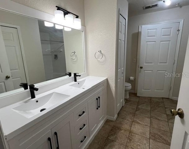 13028 Plantation Park Circle - Photo Thumbnail 6