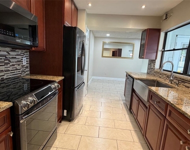 281 Reider Avenue - Photo Thumbnail 9
