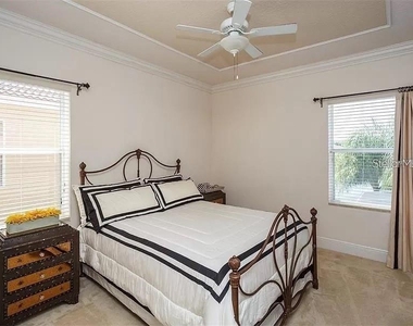 2831 Scenic Lane - Photo Thumbnail 17
