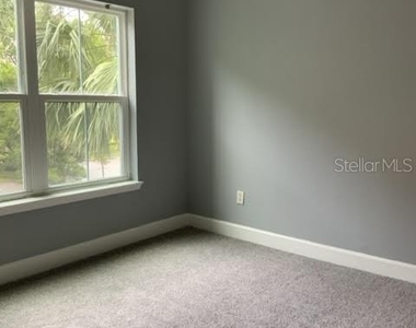 300 E South Street - Photo Thumbnail 9